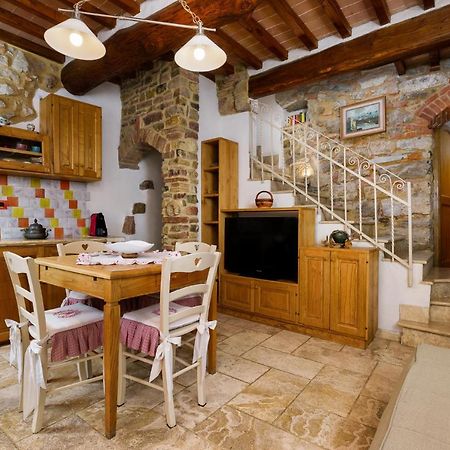La Casetta Nel Borgo Castelnuovo di Val di Cecina Eksteriør bilde